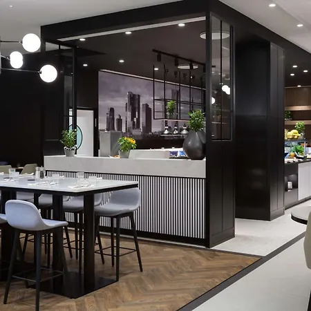 Radisson Collection Hotel, Hotel Warschau