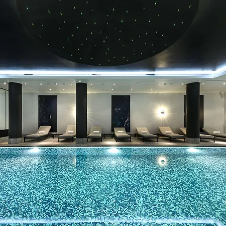 Radisson Collection Hotel, 5*