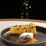 Radisson Collection Hotel, 5* Warschau