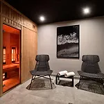 Radisson Collection Hotel,