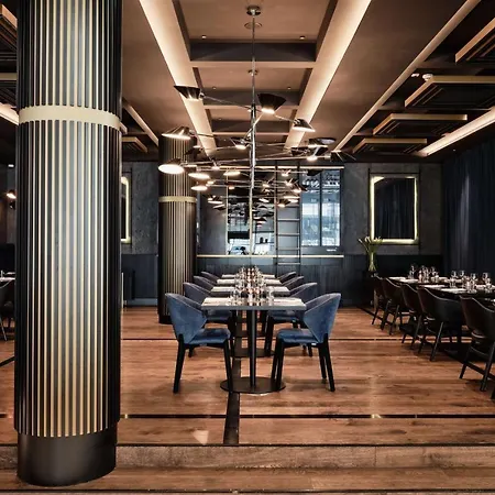 מלון Radisson Collection Hotel, ורשה