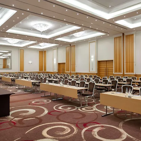 מלון Radisson Collection Hotel, ורשה