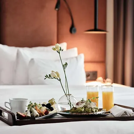 Radisson Collection Hotel, 5* Varsovie