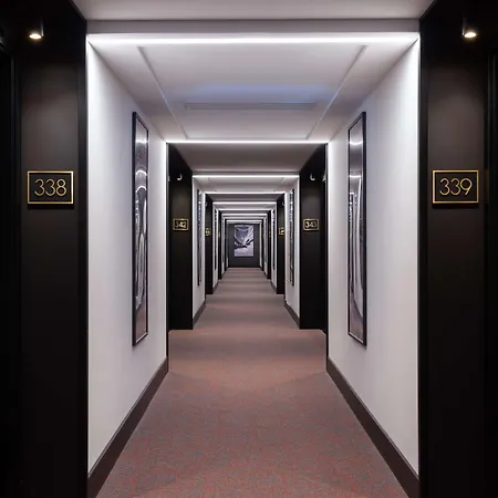 Radisson Collection Hotel, 5*