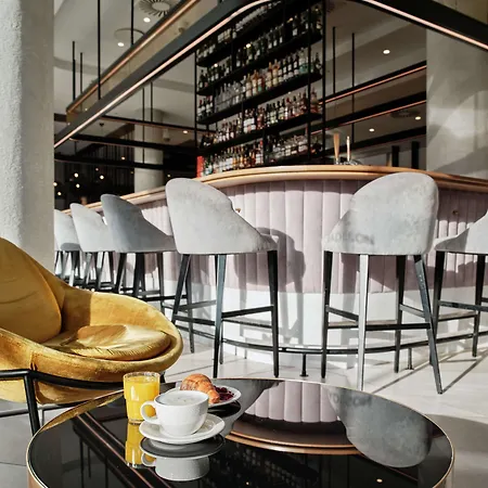 Radisson Collection Hotel, 5*