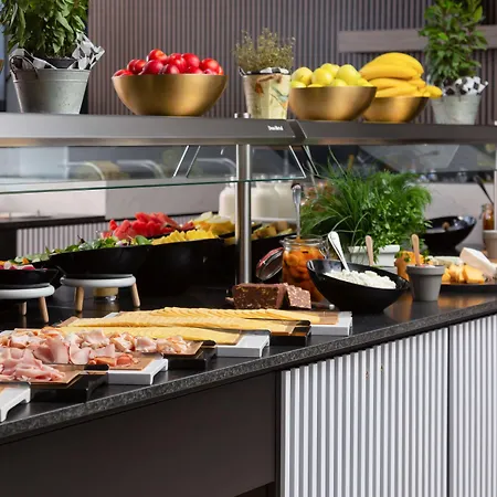 Ξενοδοχείο Radisson Collection Hotel, 5*