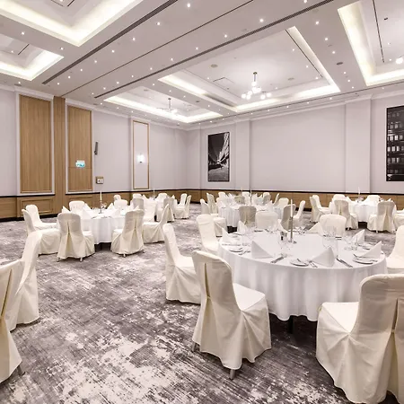 Radisson Collection Hotel, 5* Varsó