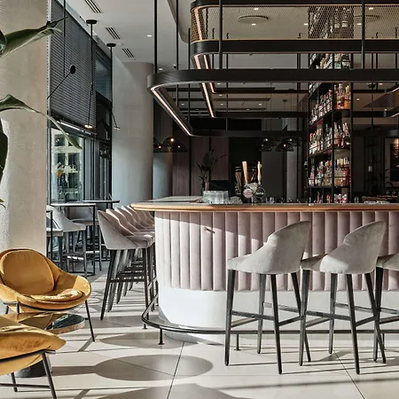 Radisson Collection Hotel, Szálloda 5*