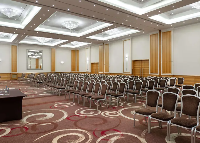 Radisson Collection Hotel, Hotel