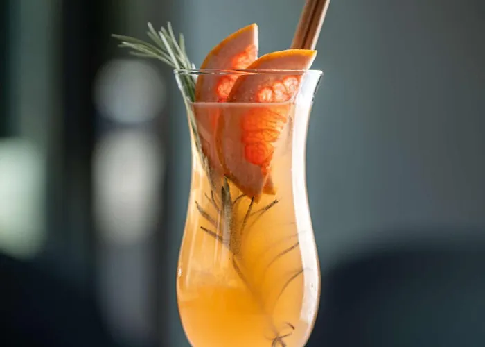 Radisson Collection Hotel, מלון