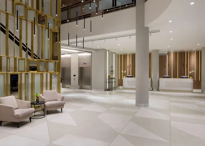 מלון Radisson Collection Hotel,